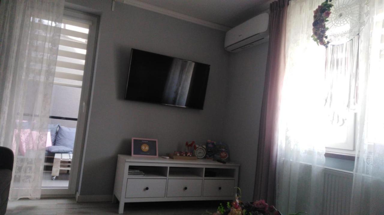 Apartament Antek Klimatyzowany ออชเวียนชิม ภายนอก รูปภาพ